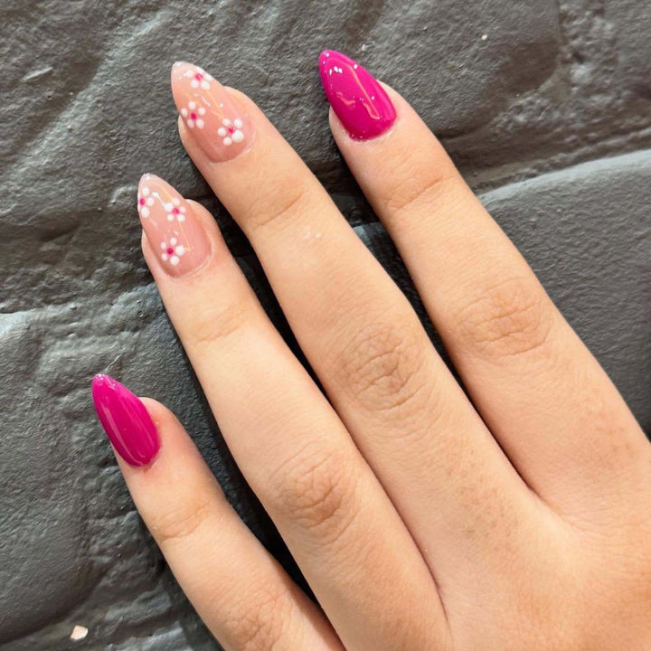 Elegant Floral Press-On Nails