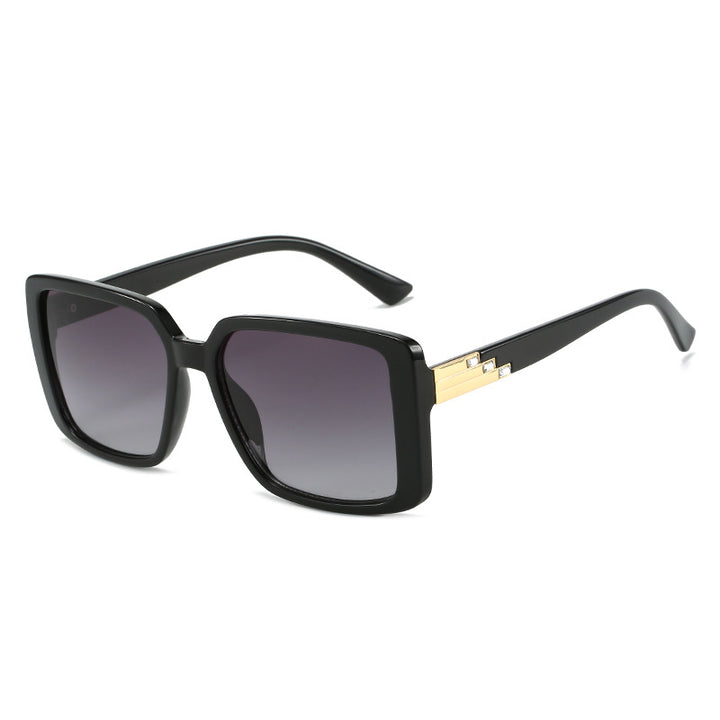 Women's fashionable square sunglasses with trendy details Stornfield