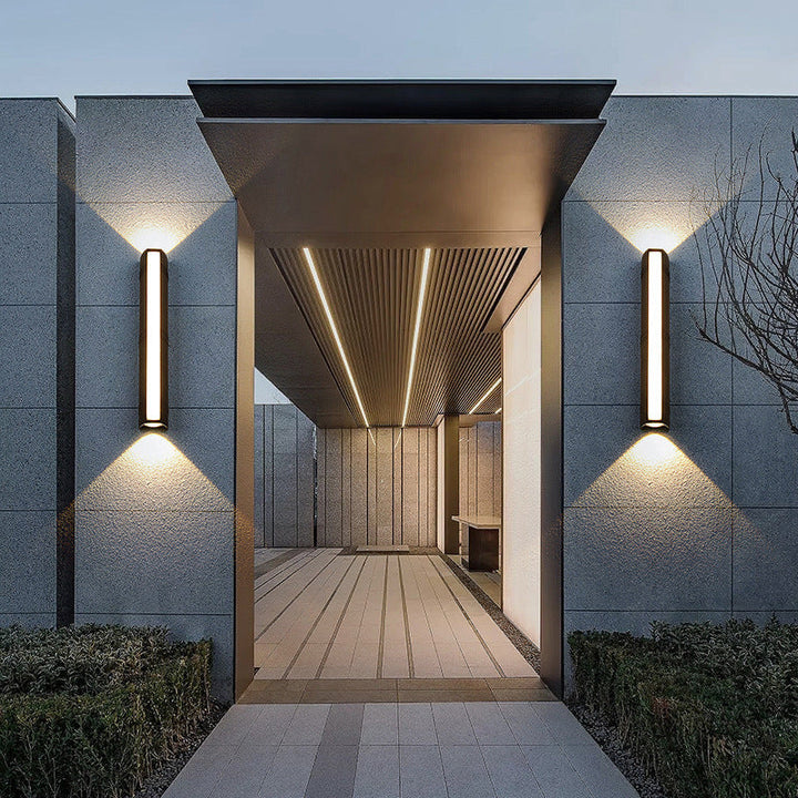 Durable LED outdoor wall light for lighting in any weather | Stornfield