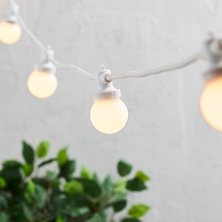 Stornfield | Pro Connect 5m 10-piece Connectable Warm White Party String Lights White Cable