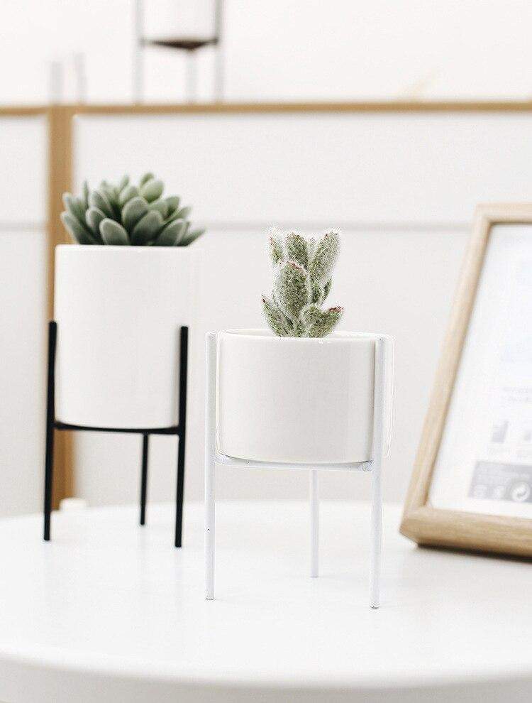 Set of 3 Stornfield Mid-Century Floral Planters