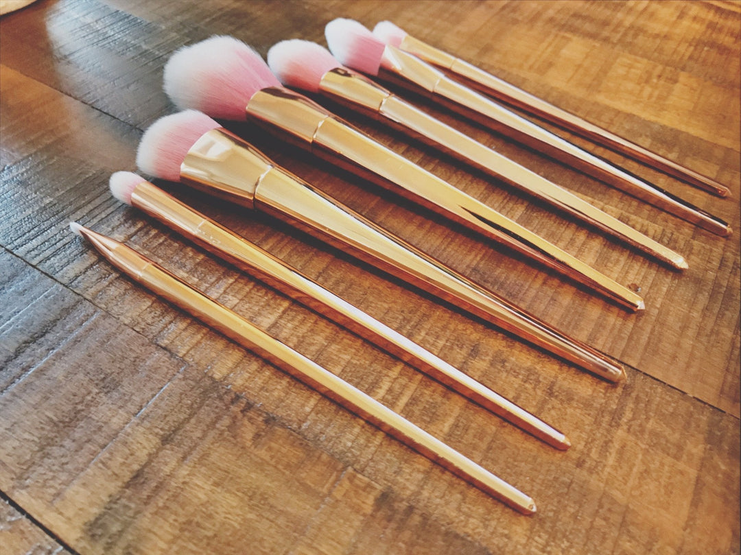 Rose Gold Contour Makeup Brushes - 7 Piece Set | Stornfield