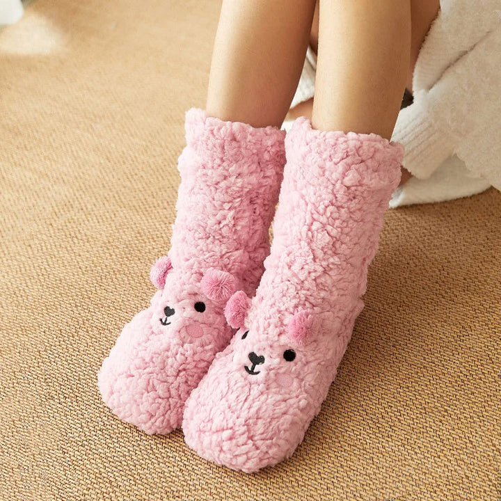 Warm, fluffy bear socks | Stornfield