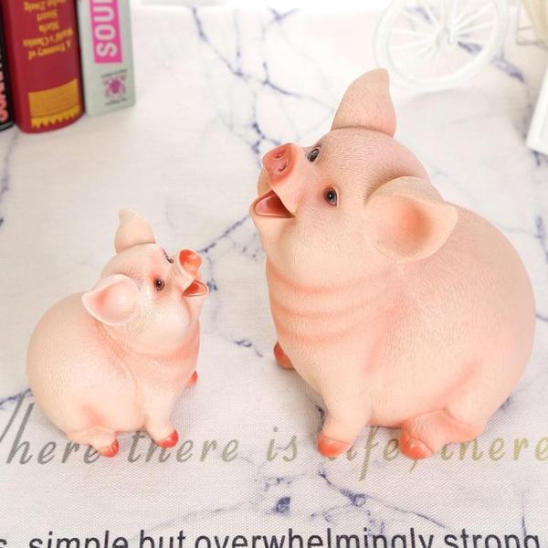 Realistic Jovial Piggy Bank | Stornfield