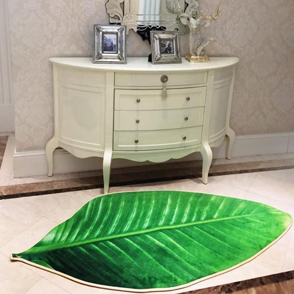 Realistic Leaf Rug | Stornfield