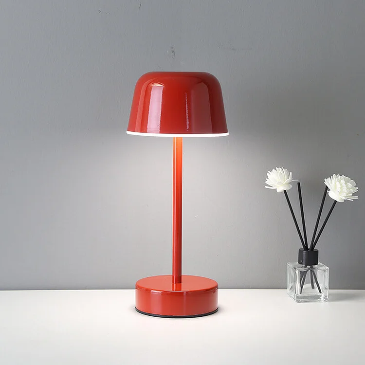 Stornfield | PRISMA PULSE FLARE – Dynamic LED Table Lamp