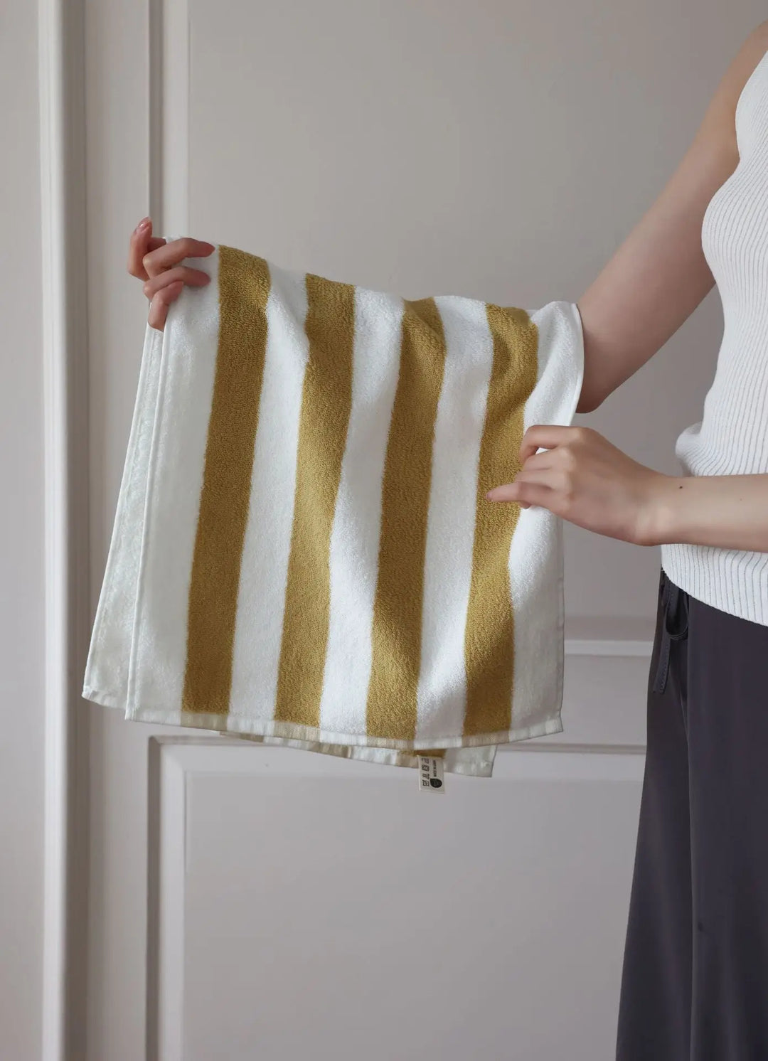 RetroStripe Luxe Cotton Towel – Striped Cotton Towel in Hotel Quality | Stornfield