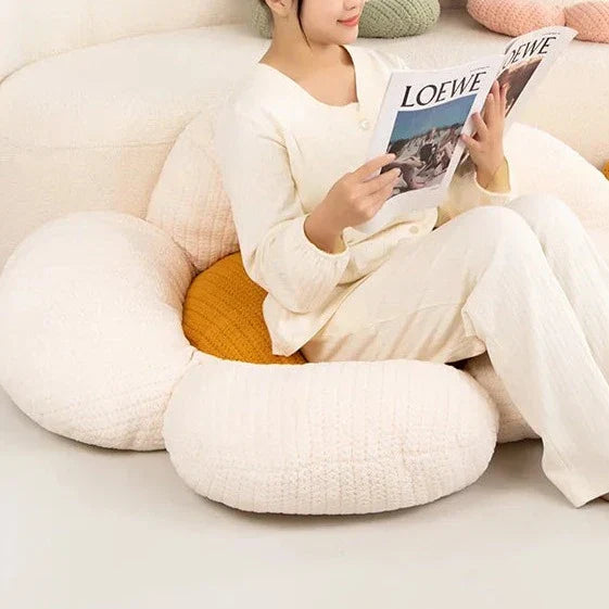 Stornfield | Daisy Cushion