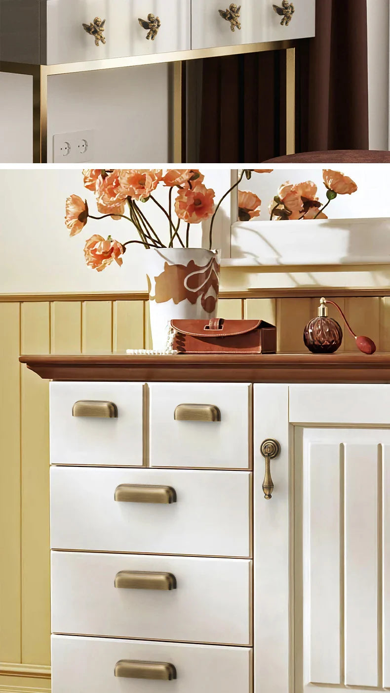 Bronvella ArcRetro Furniture Handle in Antique Copper Stornfield