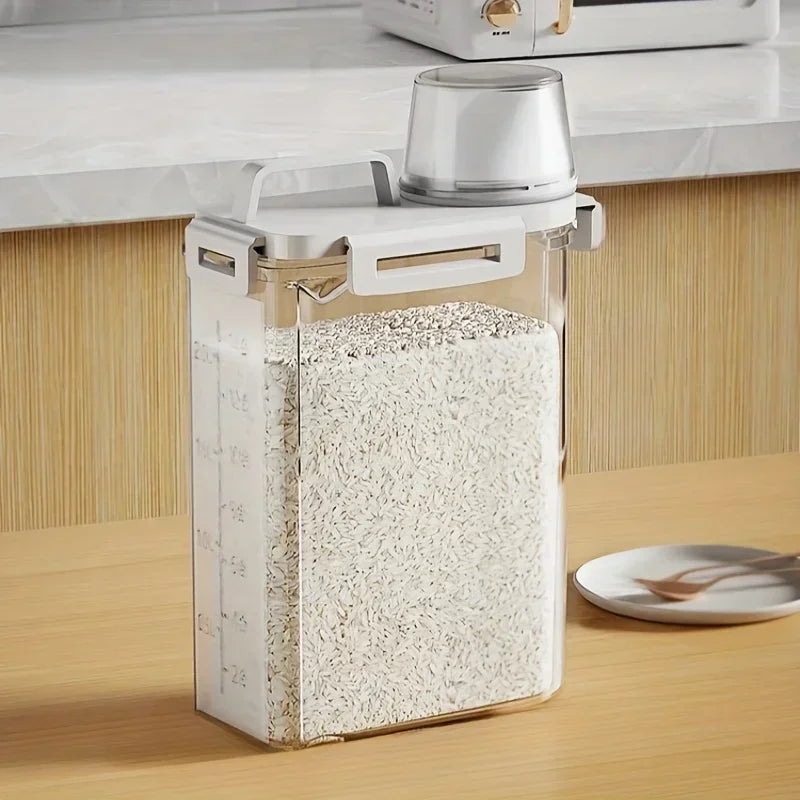 Storage container with fresh-keeping lid 2.5L | Stornfield