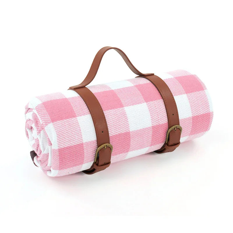 NovaPlaid | Waterproof foldaStornfielde picnic Stornfieldanket with carry strap | Stornfield