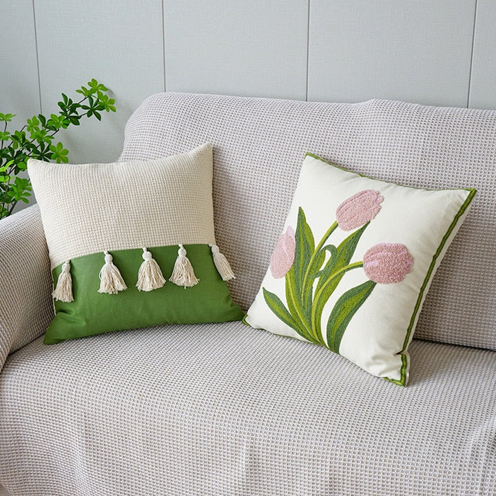 Housse de coussin tulipe brodée