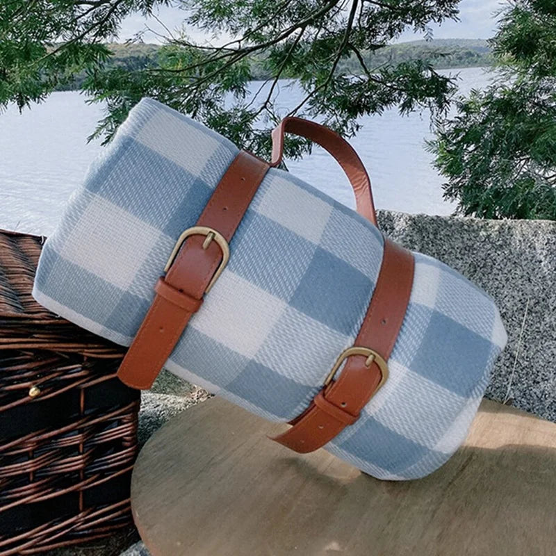 Compact Picnic Blanket – Blue | Stornfield