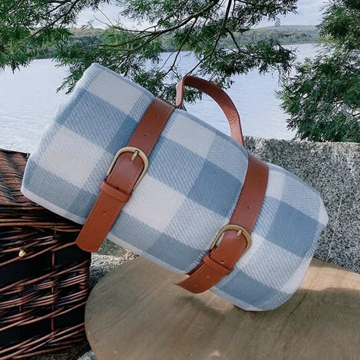 Compact Picnic Blanket – Blue | Stornfield