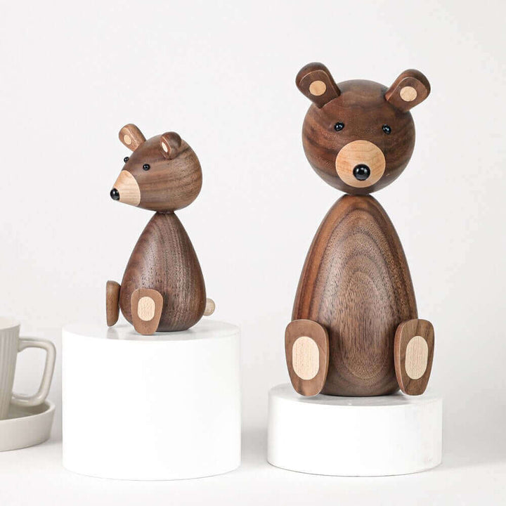 Stornfield | Danish Brown Wooden Bear Family Ornaments