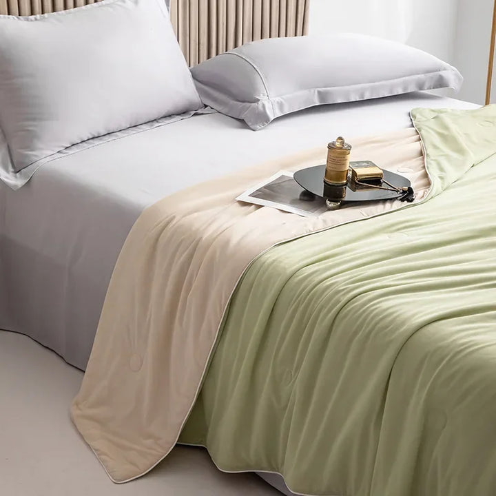 High-Quality Cooling Blanket – Smooth Air-Conditioning Comforter, Lightweight Summer Quilt with Double-Sided Cooling Fabric | Stornfield