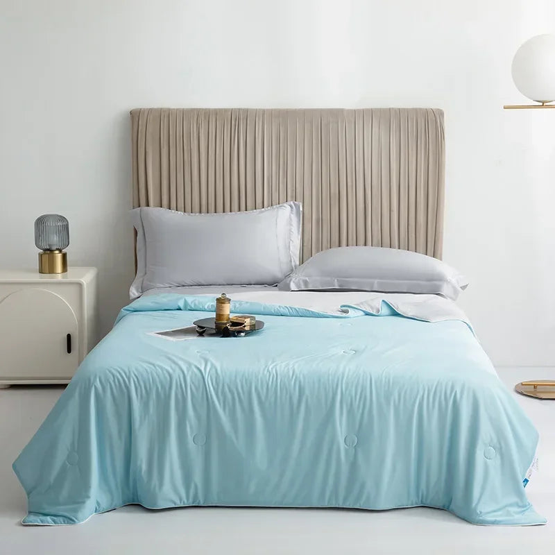 High-Quality Cooling Blanket – Smooth Air-Conditioning Comforter, Lightweight Summer Quilt with Double-Sided Cooling Fabric | Stornfield