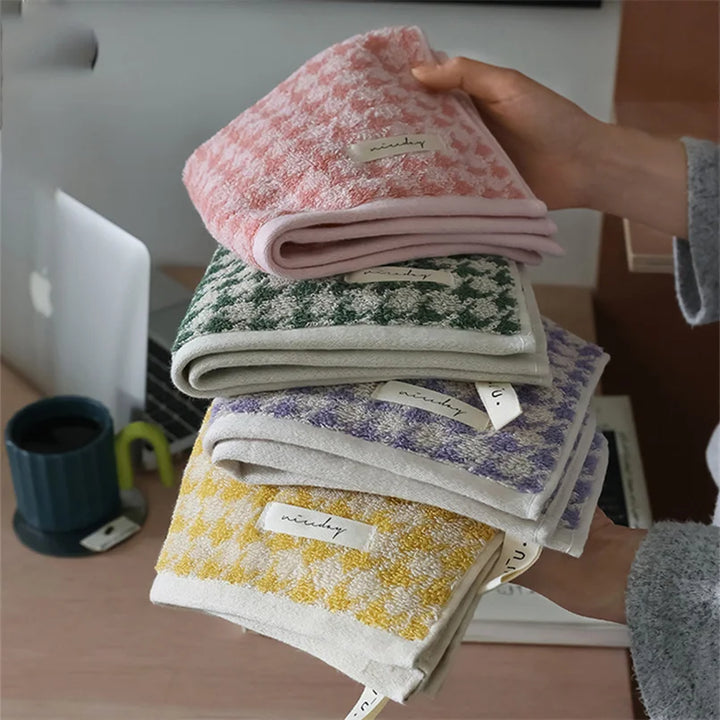 HoundLuxe Vintage Houndstooth Cotton Face Cloth Stornfield