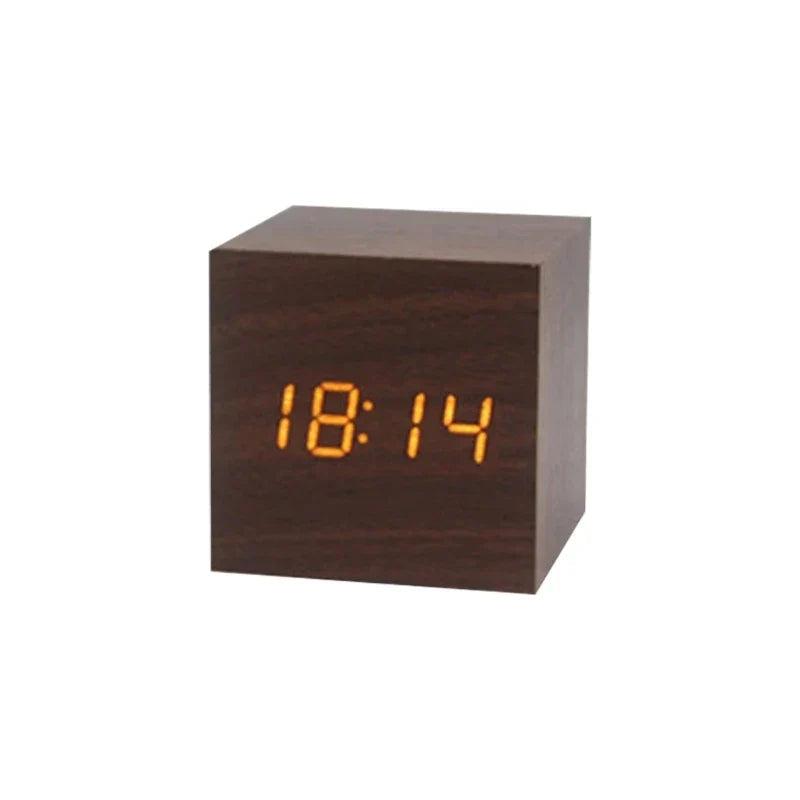 Wooden LED alarm clock with temperature display, digital time display and minimalist design – Perfect for bedroom and office | Stornfield