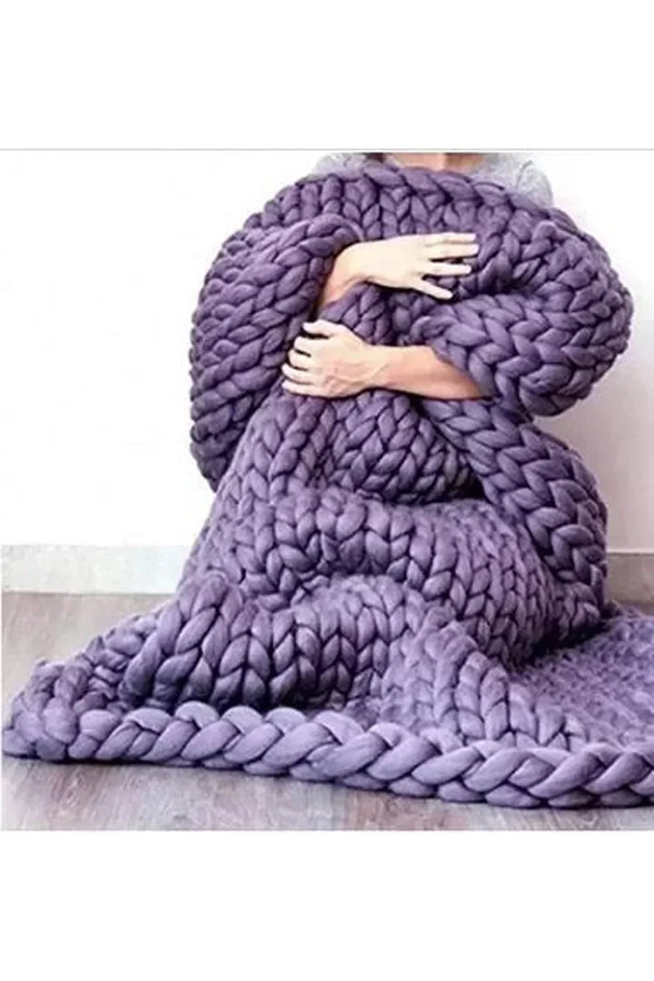 Stornfield | Thick Knitted and Cozy Blanket