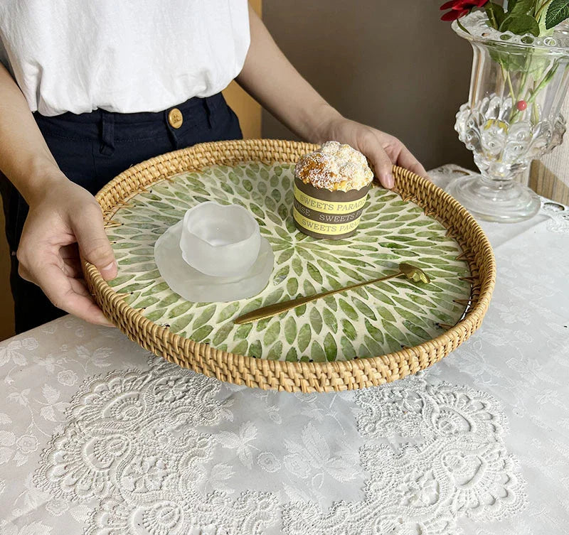 Stornfield | Lotus Leaf-Shaped Rattan and Shell Fruit Platter
