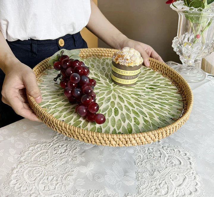 Stornfield | Lotus Leaf-Shaped Rattan and Shell Fruit Platter