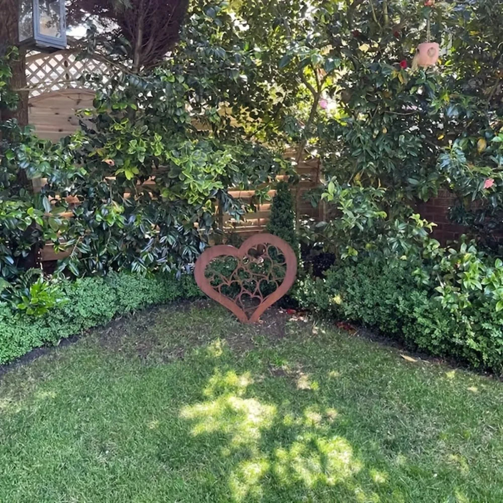 Stornfield | HEARTORA Garden stake heart | Rust look metal | Rustic decor for Christmas, Easter & garden