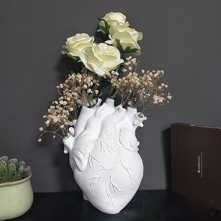 Stornfield | Heart-Shaped Artificial Dried Plant Vase
