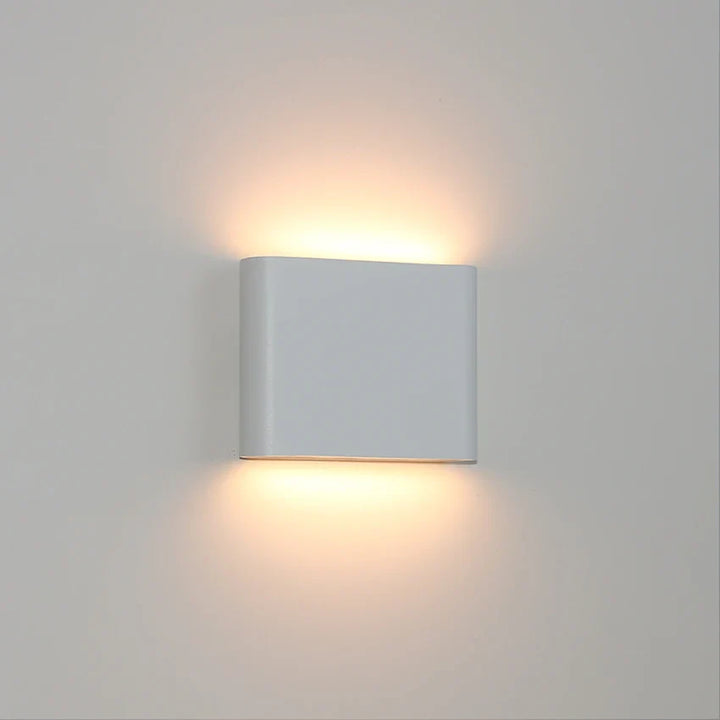 Weatherproof LED wall light, Robust decorative wall lamp for indoor and outdoor use | Stornfield