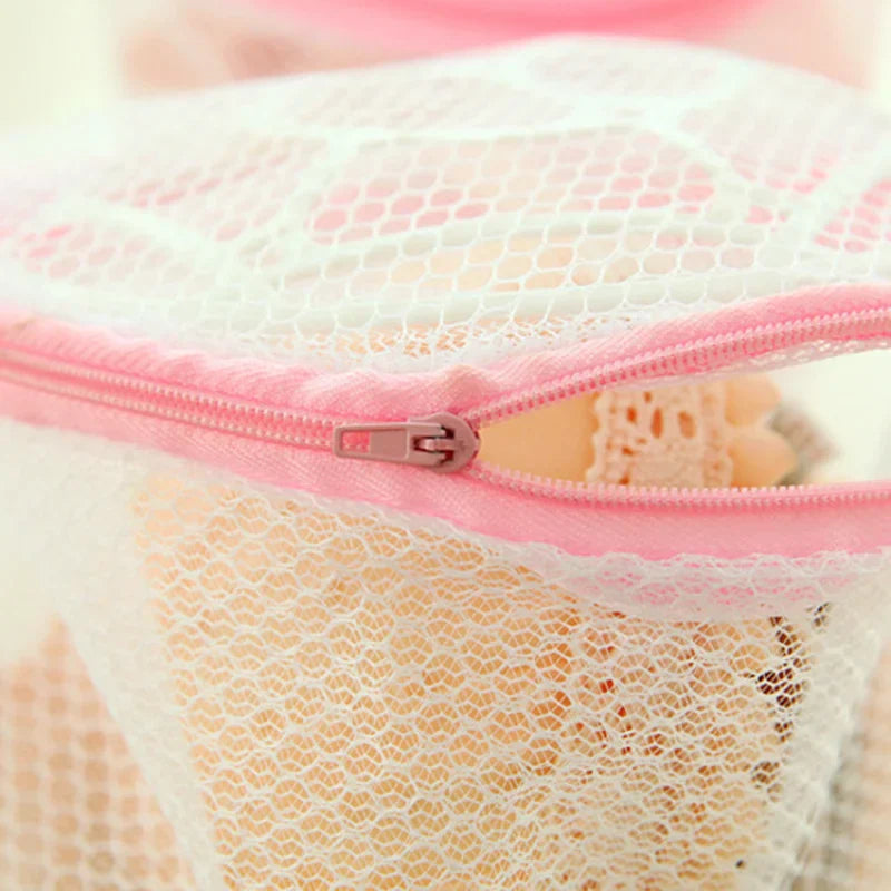 LaceGuard – Premium Laundry Bag for Lingerie & Organizer Stornfield