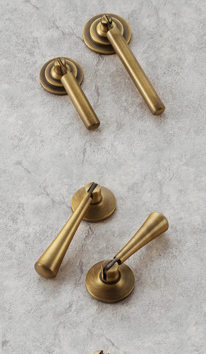 Bronvella ArcRetro Furniture Handle in Antique Copper Stornfield