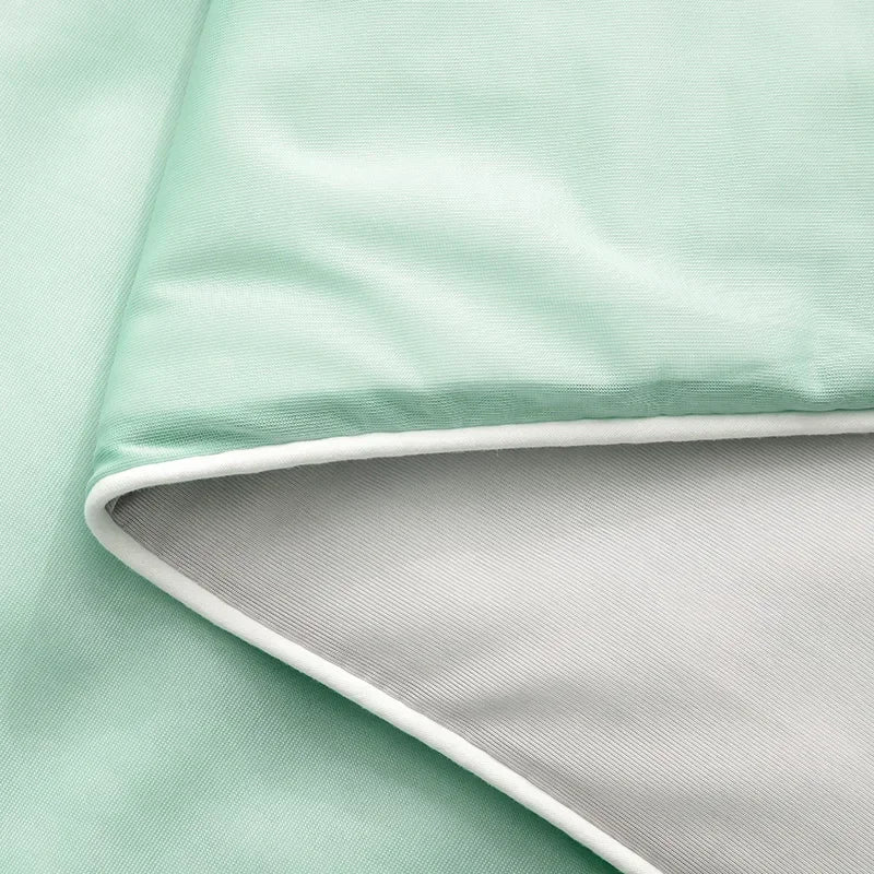 High-Quality Cooling Blanket – Smooth Air-Conditioning Comforter, Lightweight Summer Quilt with Double-Sided Cooling Fabric | Stornfield