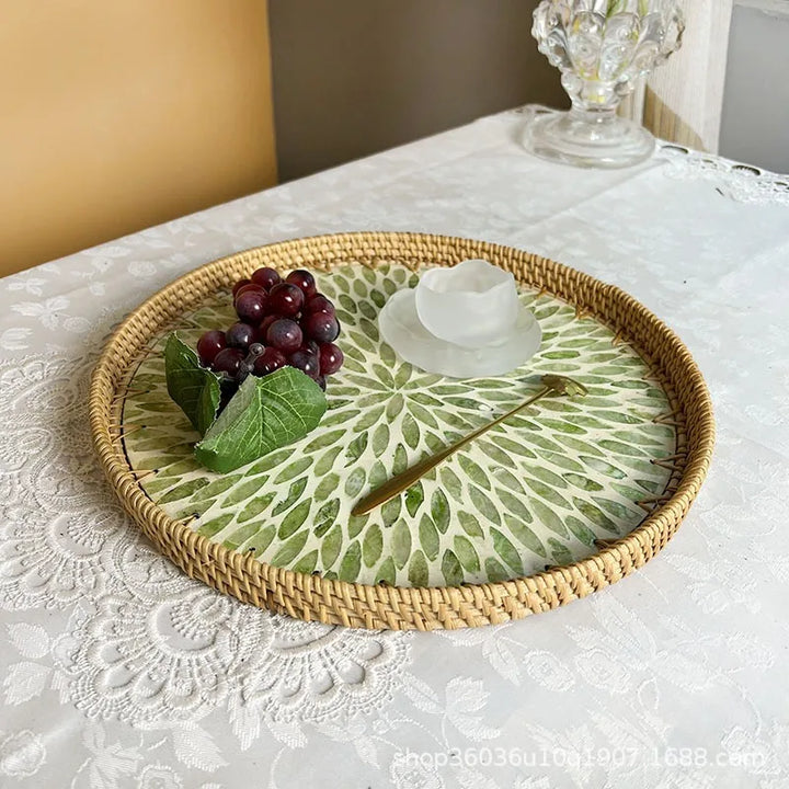Stornfield | Lotus Leaf-Shaped Rattan and Shell Fruit Platter