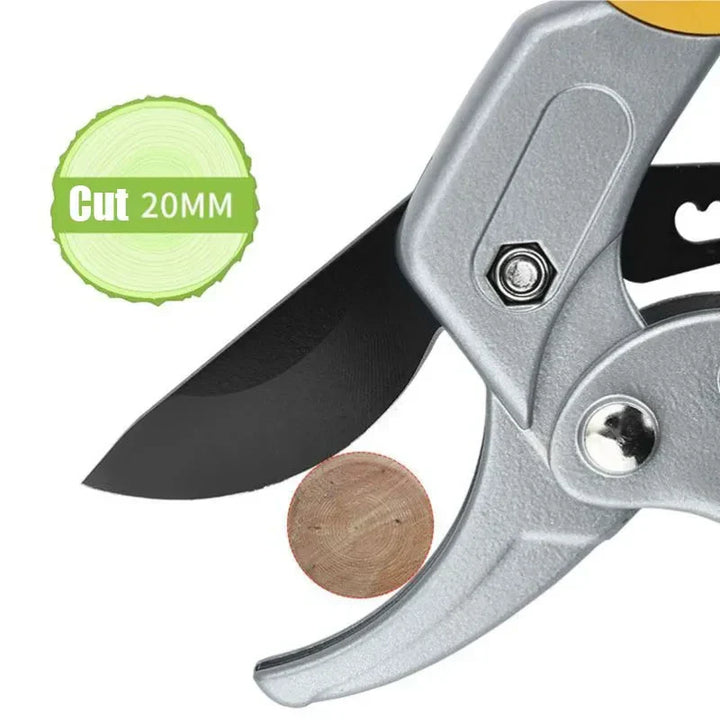 Tree Wood Trimming Compact Gardening Hand Clippers | Stornfield