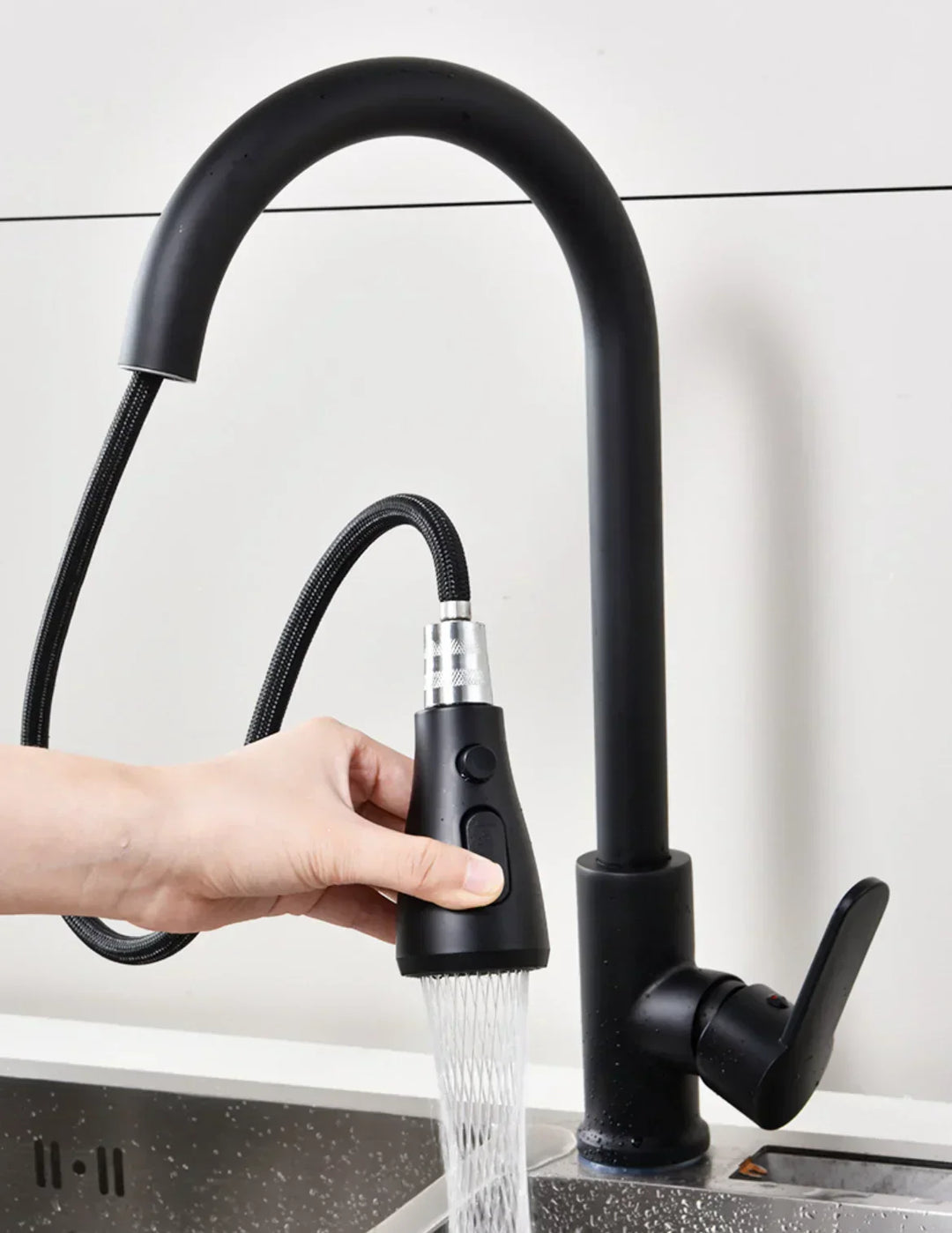 Stornfield | Pull-out Kitchen Faucet – Brushed Nickel