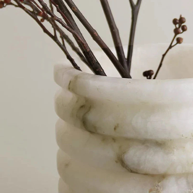 Vase à fleurs en onyx blanc Stornfield