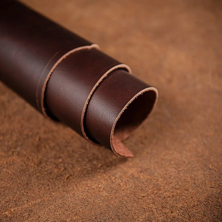 Stornfield | RoyalLeather: Luxurious, handmade case made of genuine cowhide leather for the iPhone