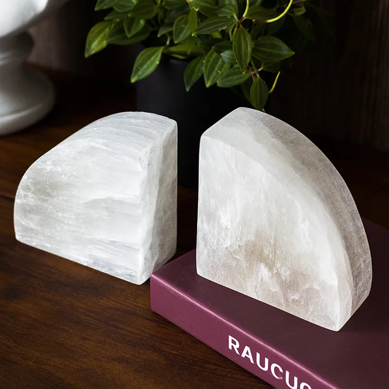 Stornfield | Onyxa White Onyx Bookend | Elegant Design | 1 piece | Luxurious Decor & Functionality