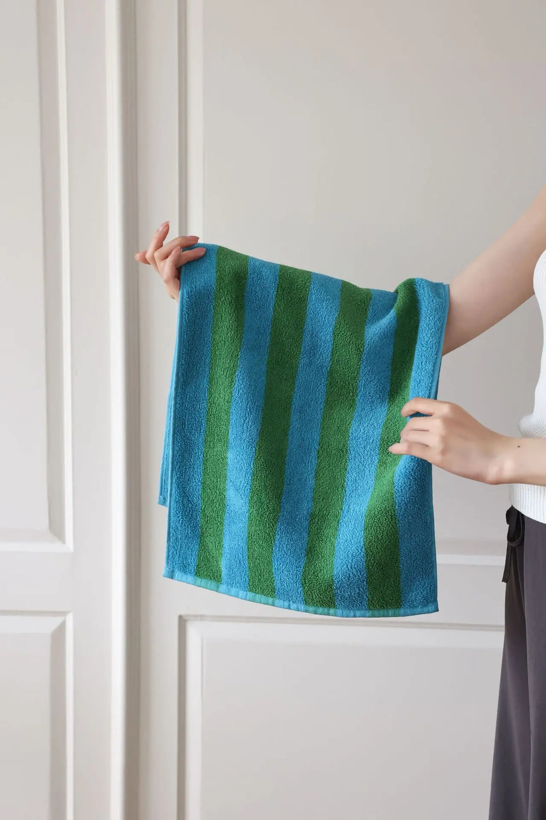 RetroStripe Luxe Cotton Towel – Striped Cotton Towel in Hotel Quality | Stornfield