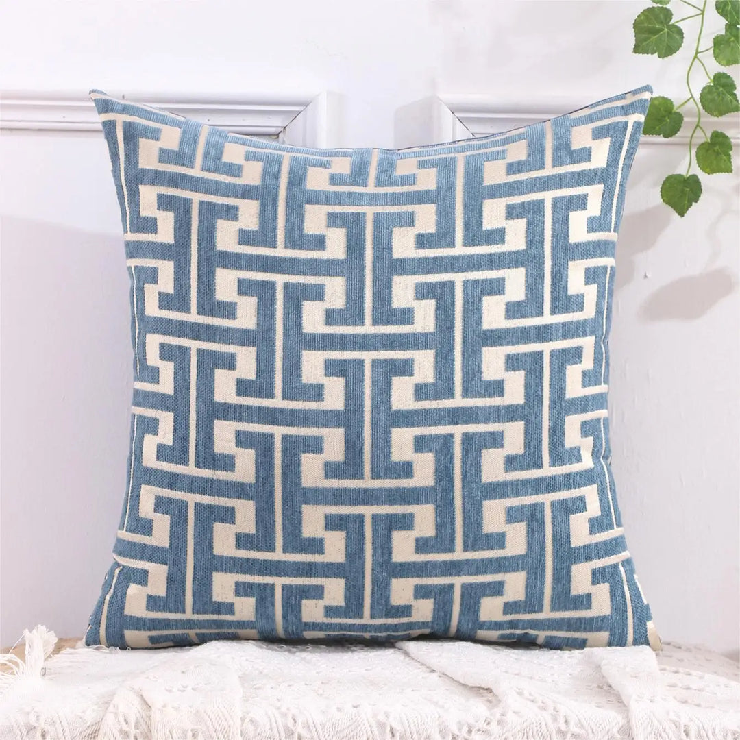 Striped cushion cover in country house style – Decorative sofa cover for living room and couch | Stornfield