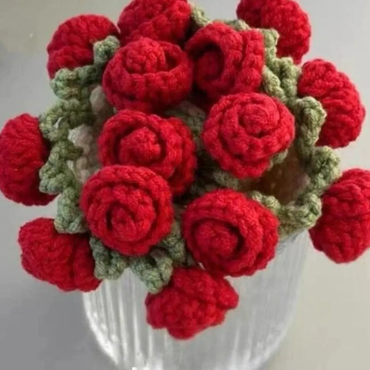Handcrafted ConvertiStornfielde Yarn Rose Bouquet | Stornfield