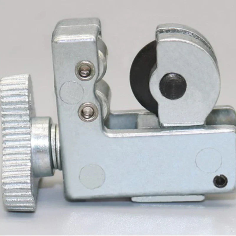 Mini Powerful Aluminum Pipe Cutter Tool | Stornfield