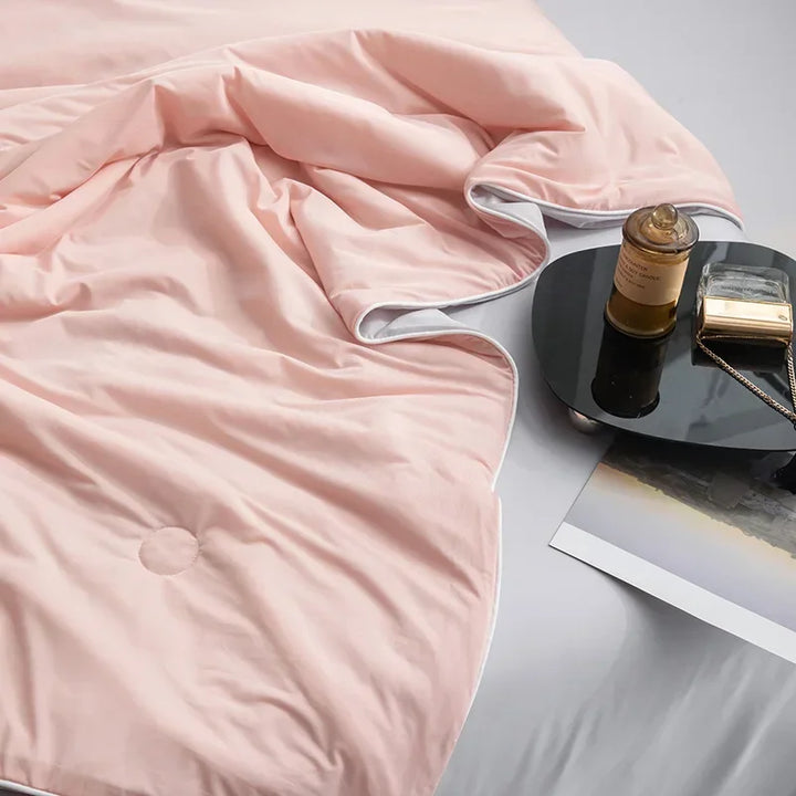 High-Quality Cooling Blanket – Smooth Air-Conditioning Comforter, Lightweight Summer Quilt with Double-Sided Cooling Fabric | Stornfield
