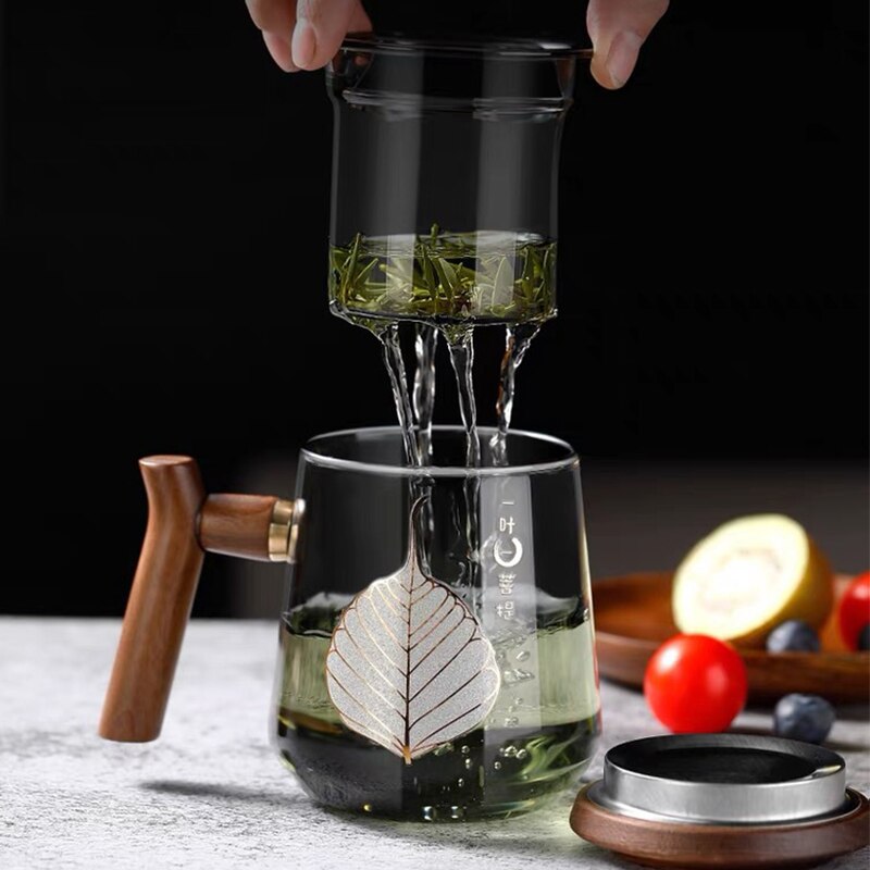 Premium Glass Tea Cup with Filter and Wooden Handle, 470ml | Stornfield