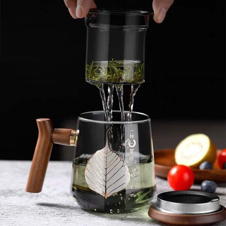 Premium Glass Tea Cup with Filter and Wooden Handle, 470ml | Stornfield