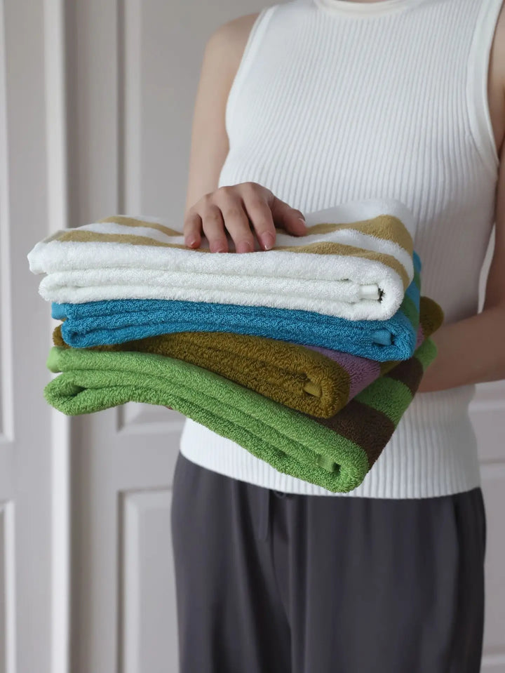 RetroStripe Luxe Cotton Towel – Striped Cotton Towel in Hotel Quality | Stornfield