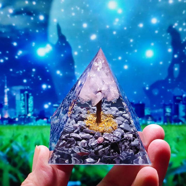 Orgonite Pyramid with Amethyst Pendulum – Energy, Protection and Decoration | Stornfield