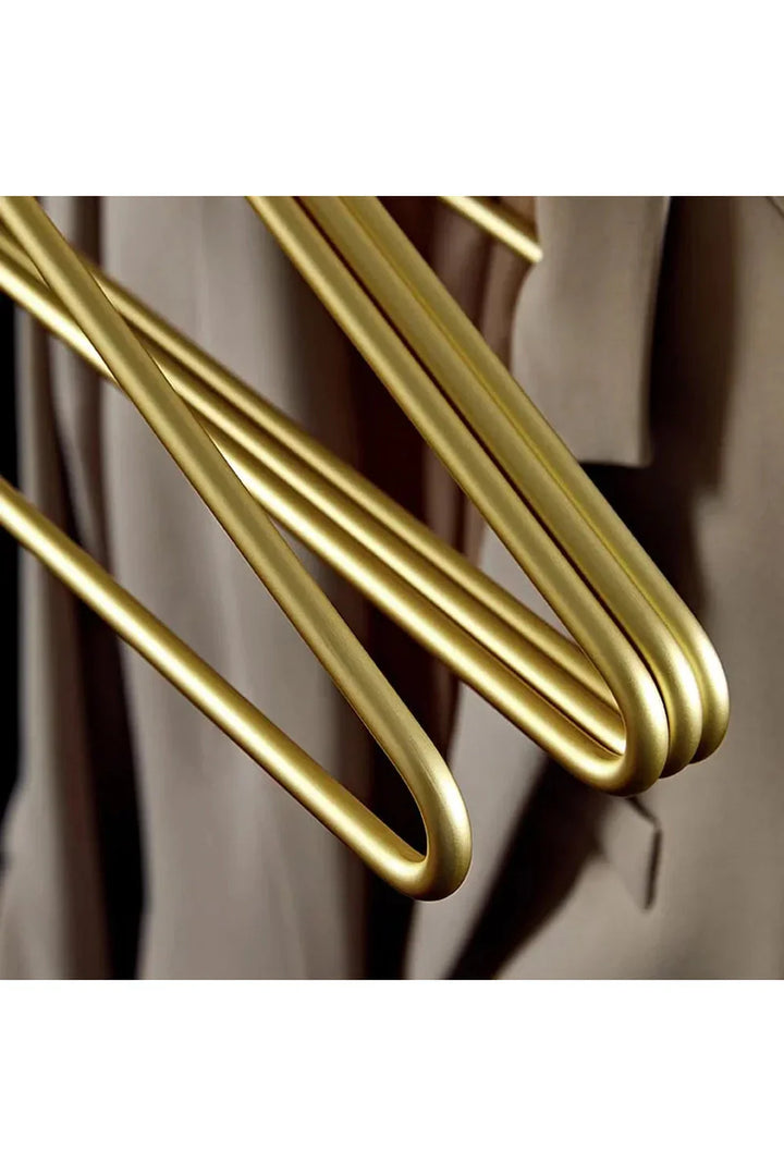 Stornfield | LuxeLine Metal Pendant
