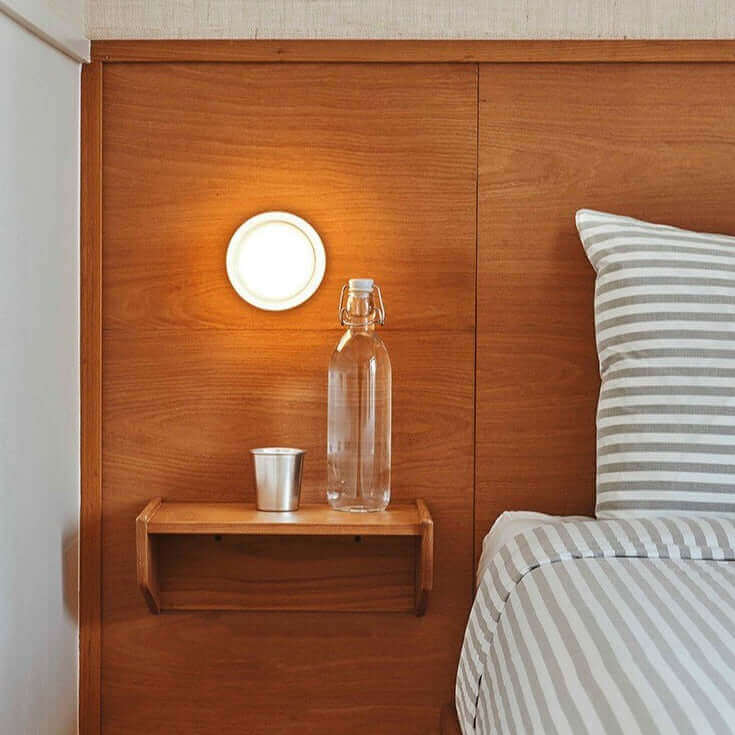 Stornfield | Unique and futuristic solid plexiglass wall lamp