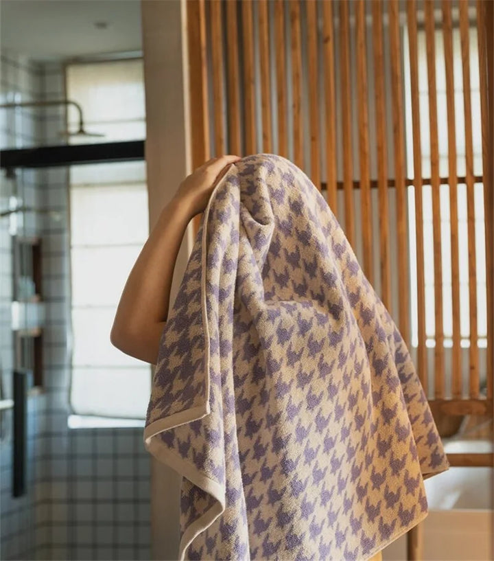 HoundLuxe Vintage Houndstooth Cotton Face Cloth Stornfield